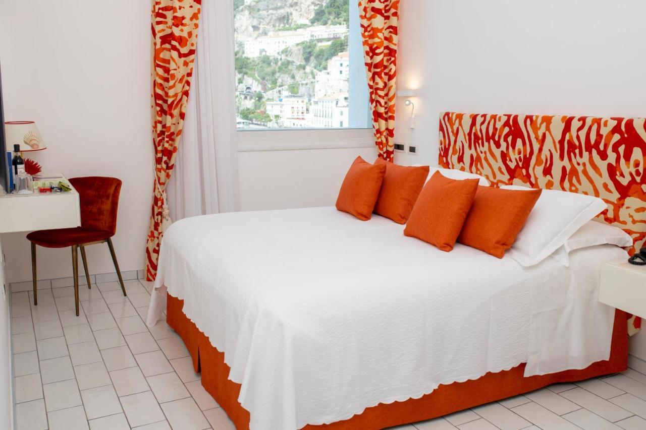 Hotel Marina Riviera Amalfi Esterno foto
